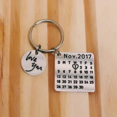 personalized calendar keychain